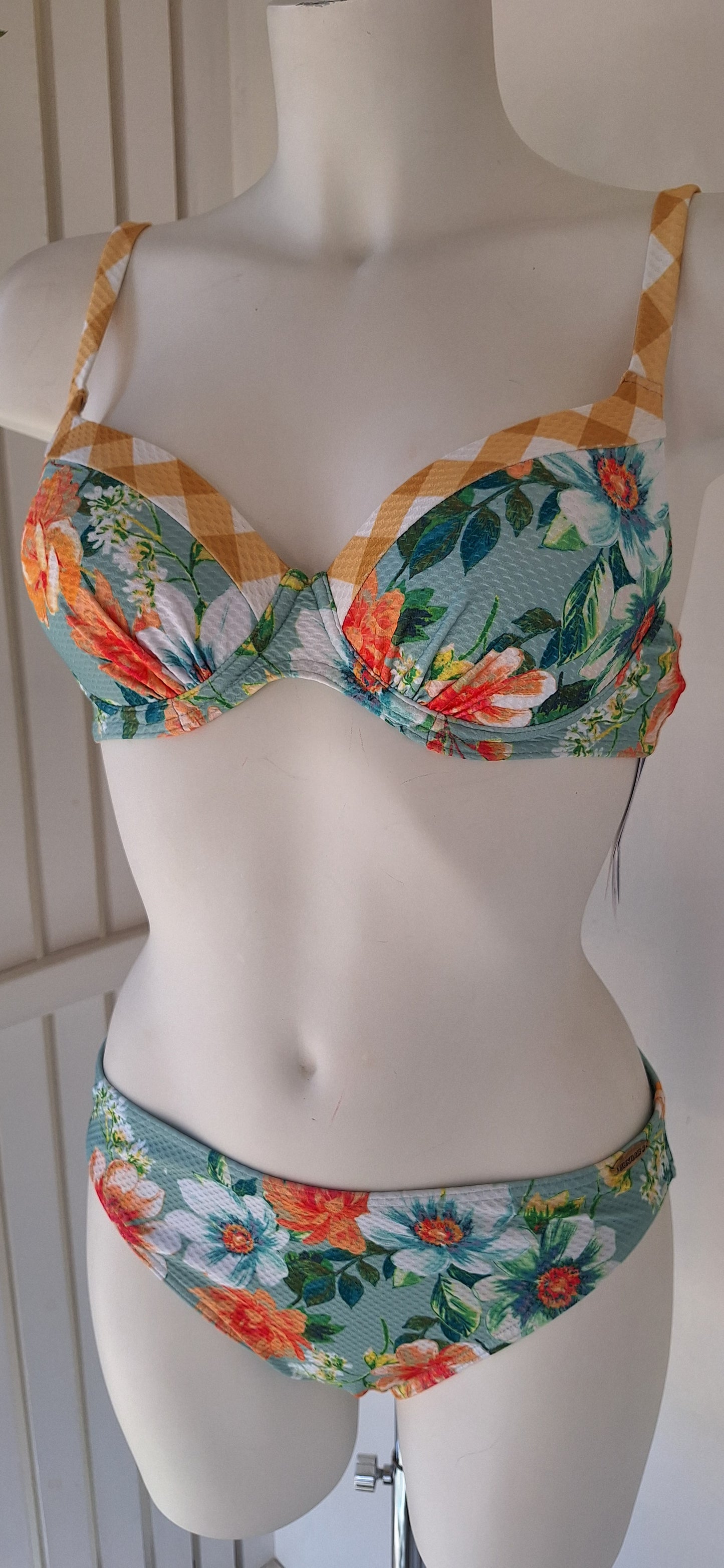 Floral Sunflair Bikini set